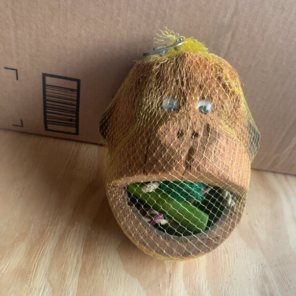 PET SUPPLIES - NEW Coconut head bird cage toy foraging shred chew PARROT MACCAW - Picture 2 of 7